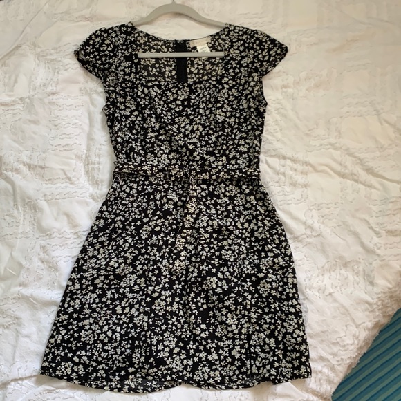 Mini dress - Picture 2 of 5